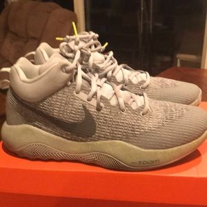 Nike Zoom REV